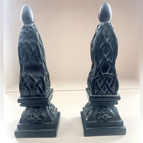 Vintage CBK LTD LLC 1999 Black Chess Like Figurine Statue Set of 2 Home Decor - Picture 4 of 10